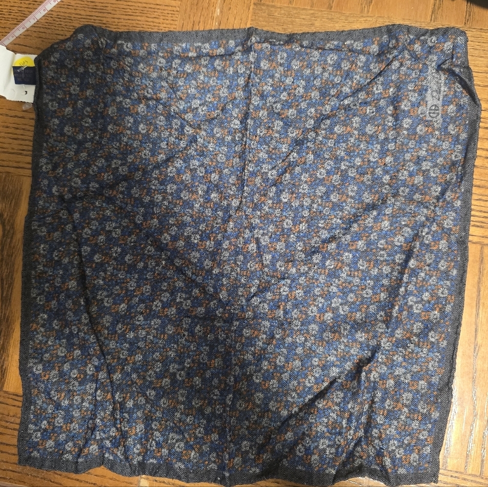 NWT Blue Pocket Square Berlins